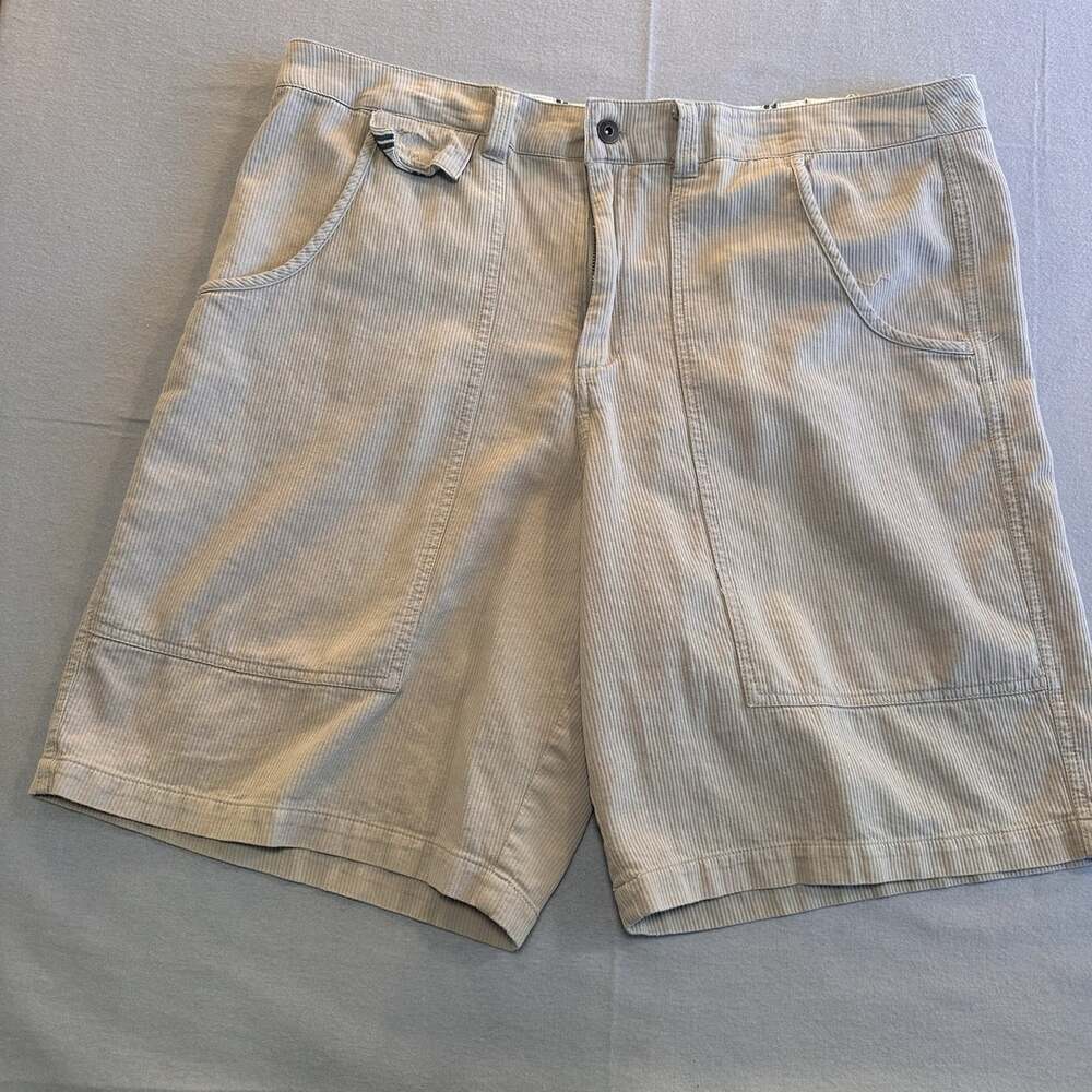 Roy’s Sportwear of California Vintage Shorts Size 40x21
